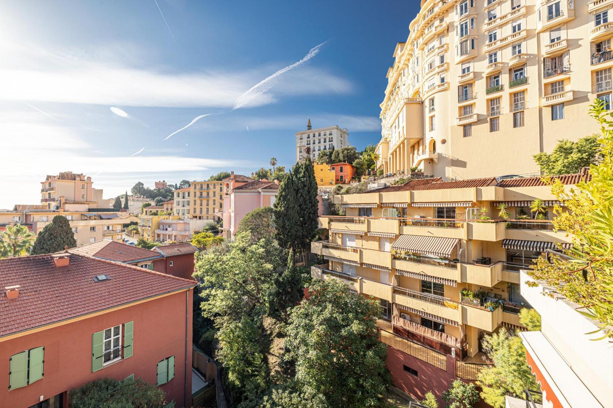 Intercontinental Superbe Appartement Avec Piscine Menton Luaran gambar